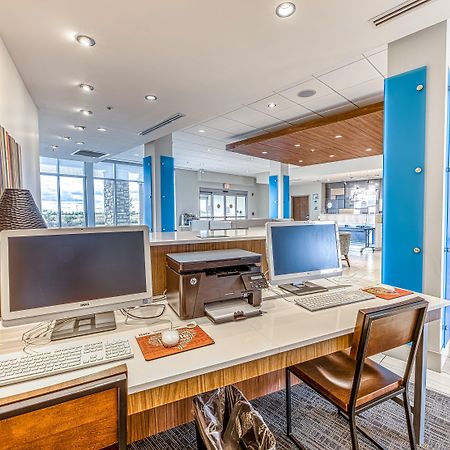 Holiday Inn Express & Suites - Rantoul By Ihg Bagian luar foto
