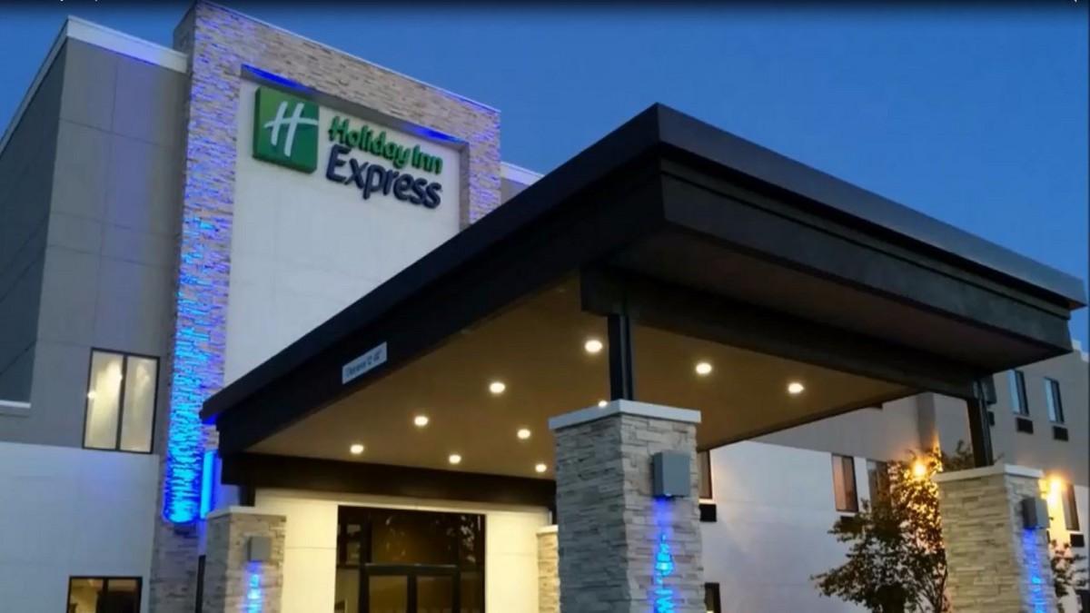 Holiday Inn Express & Suites - Rantoul By Ihg Bagian luar foto