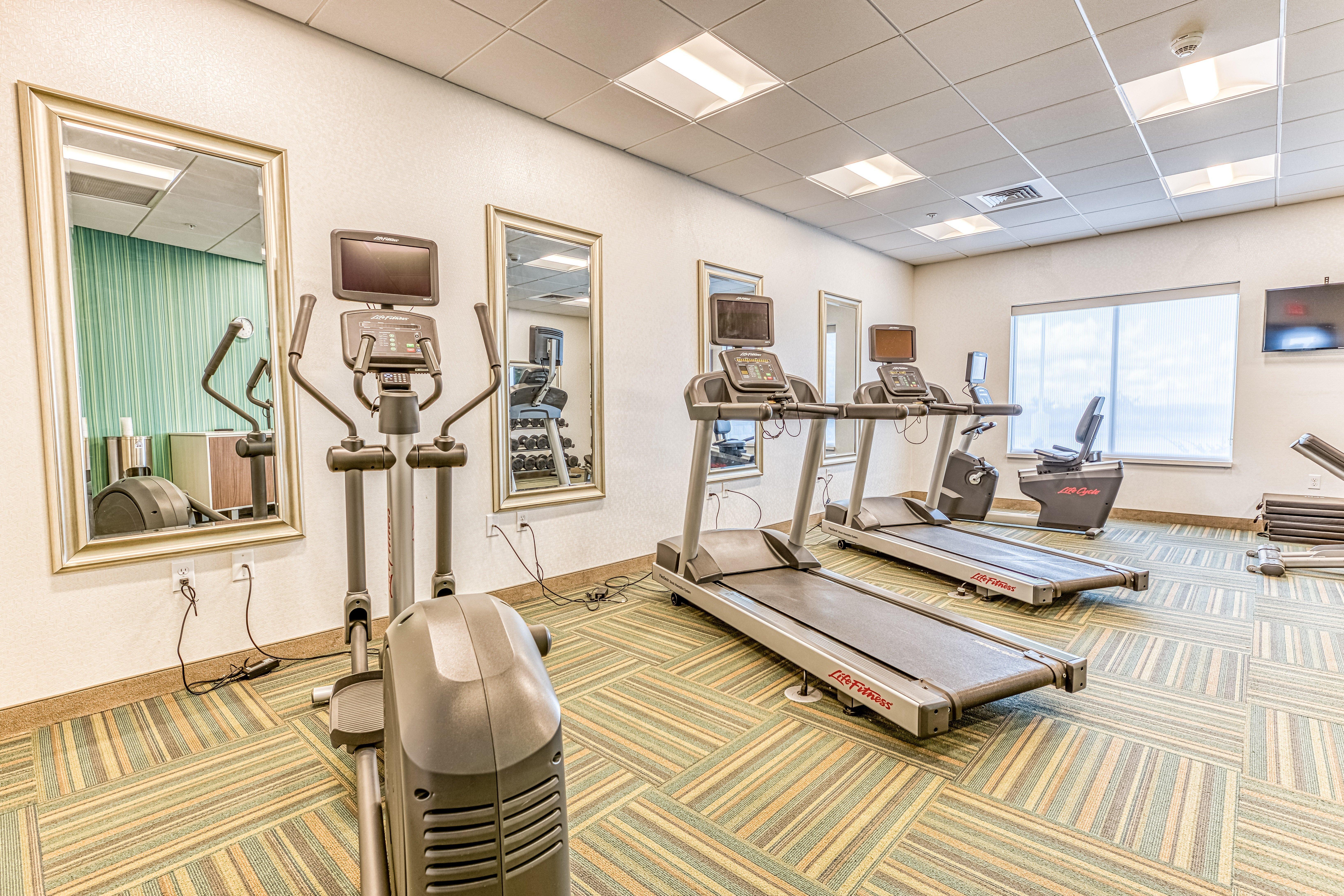 Holiday Inn Express & Suites - Rantoul By Ihg Bagian luar foto