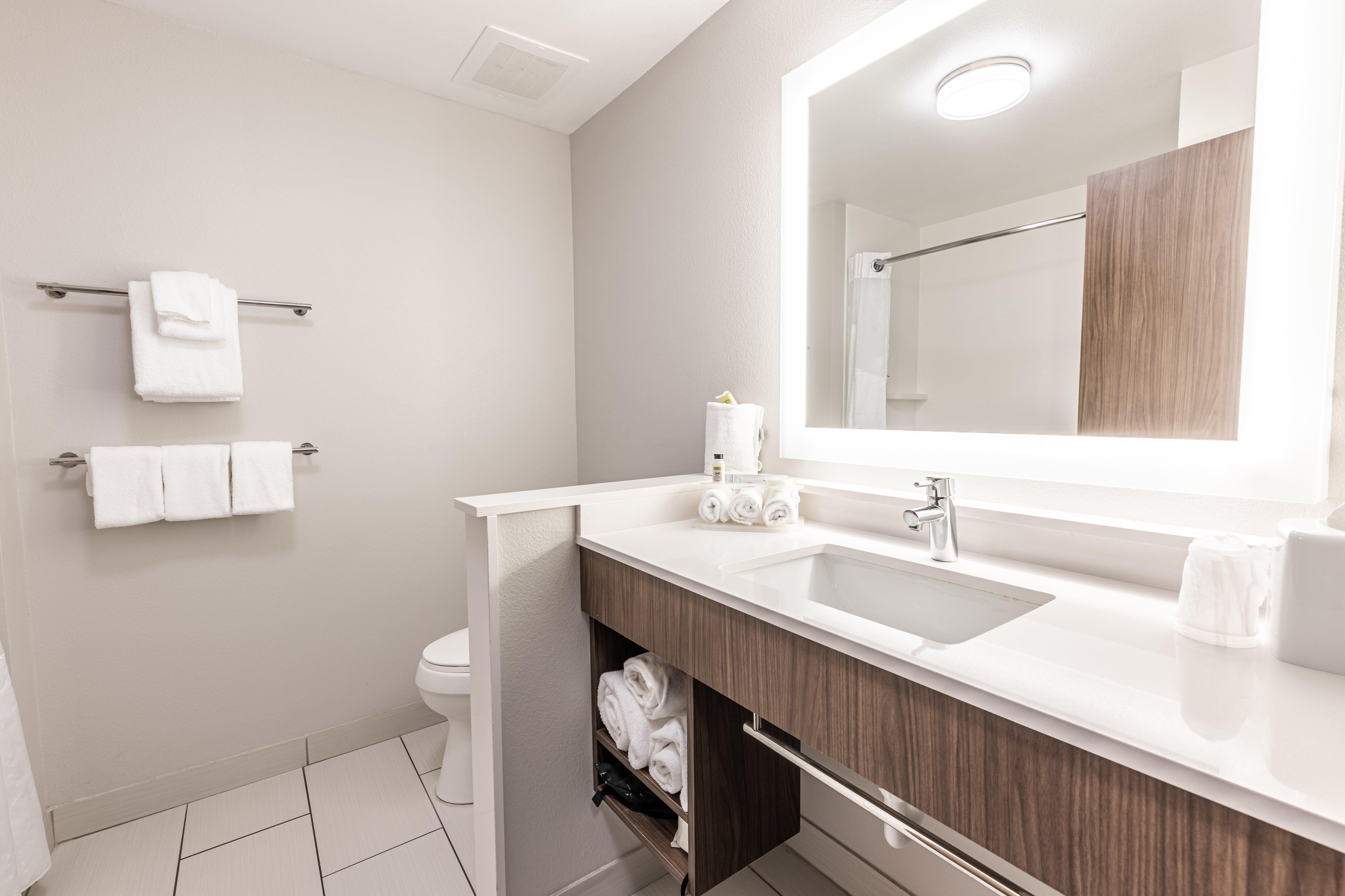 Holiday Inn Express & Suites - Rantoul By Ihg Bagian luar foto