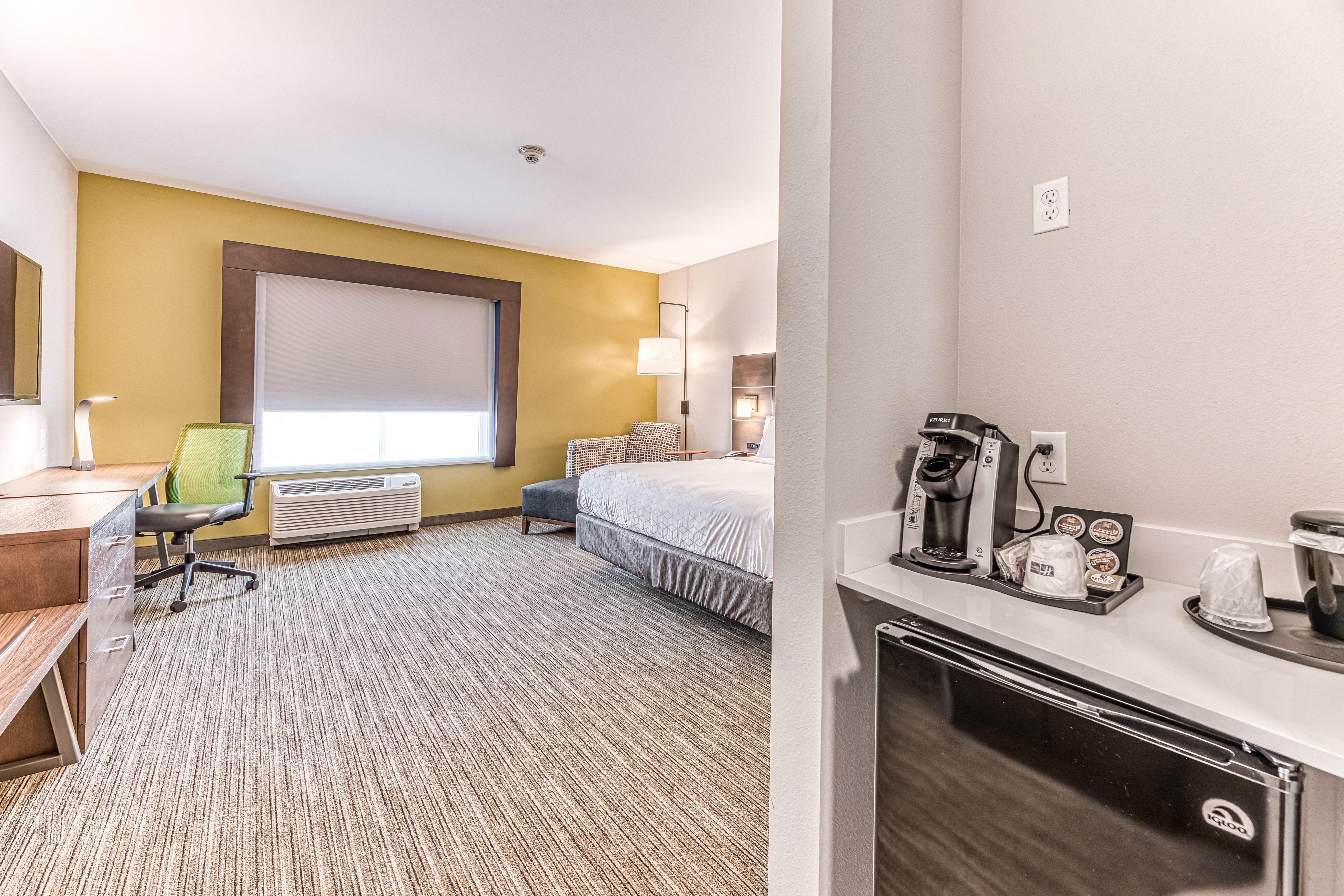 Holiday Inn Express & Suites - Rantoul By Ihg Bagian luar foto