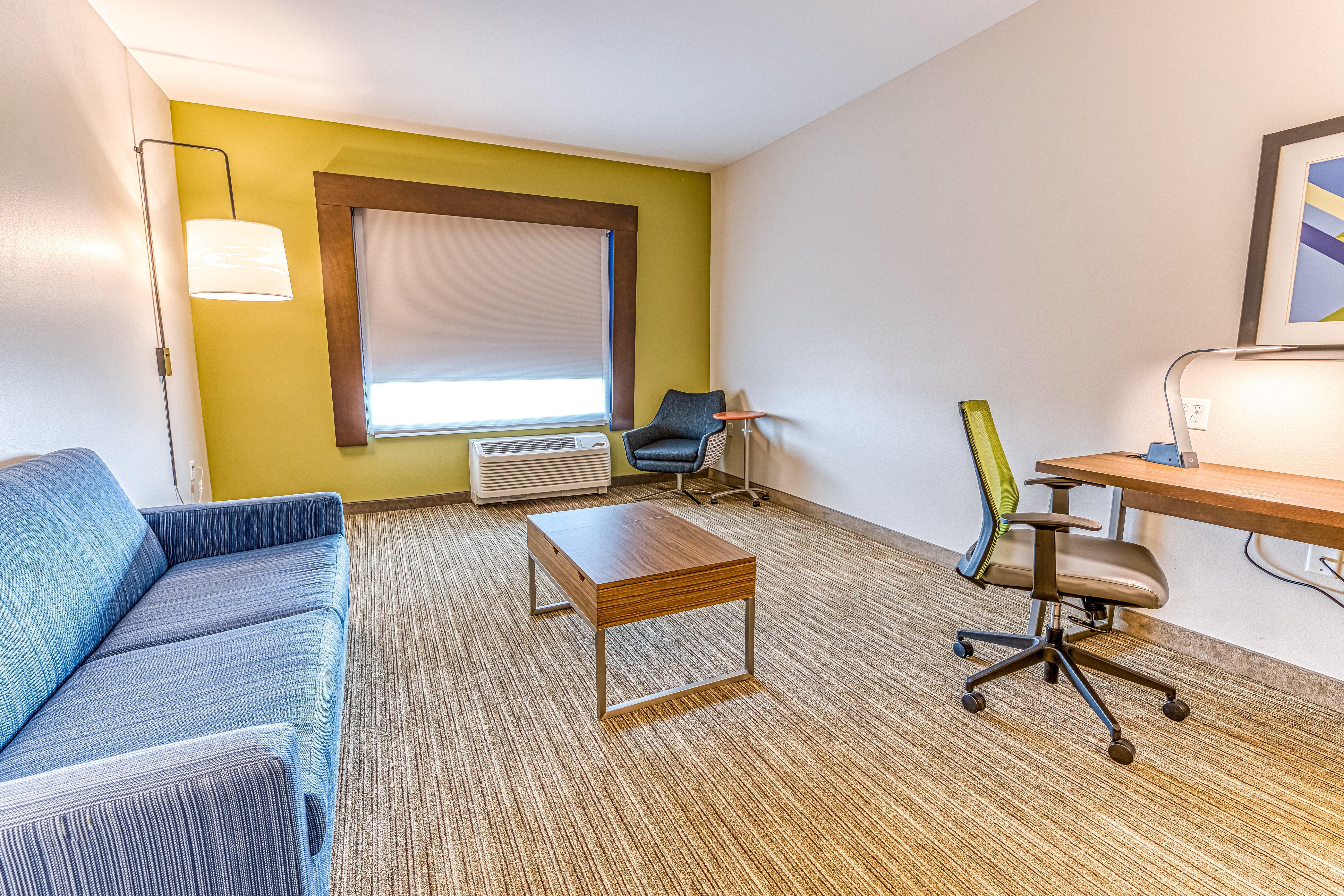 Holiday Inn Express & Suites - Rantoul By Ihg Bagian luar foto